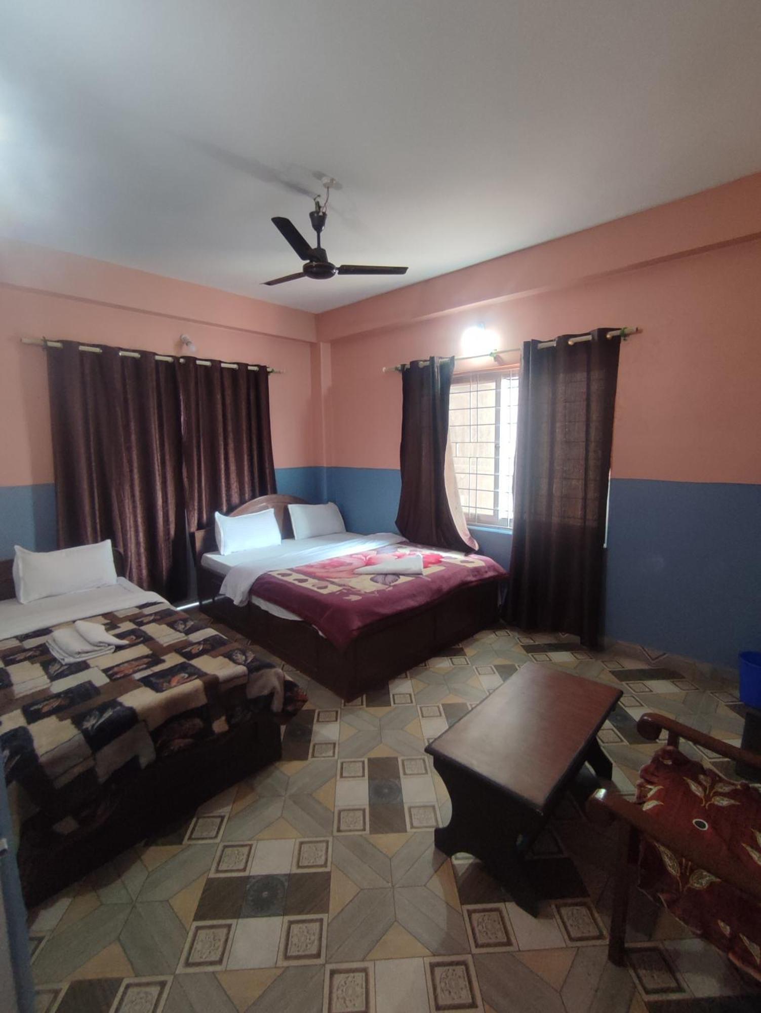 Krishna Inn Похара Екстериор снимка