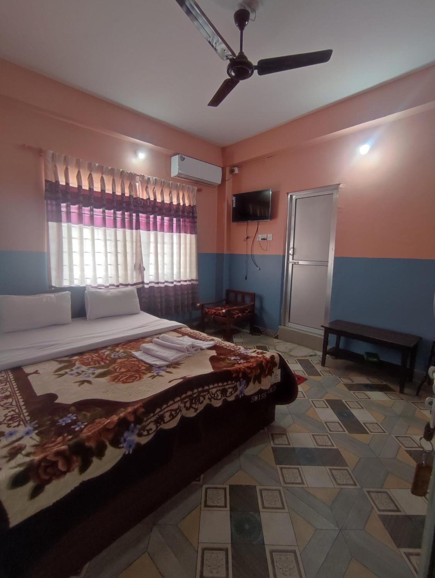 Krishna Inn Похара Екстериор снимка