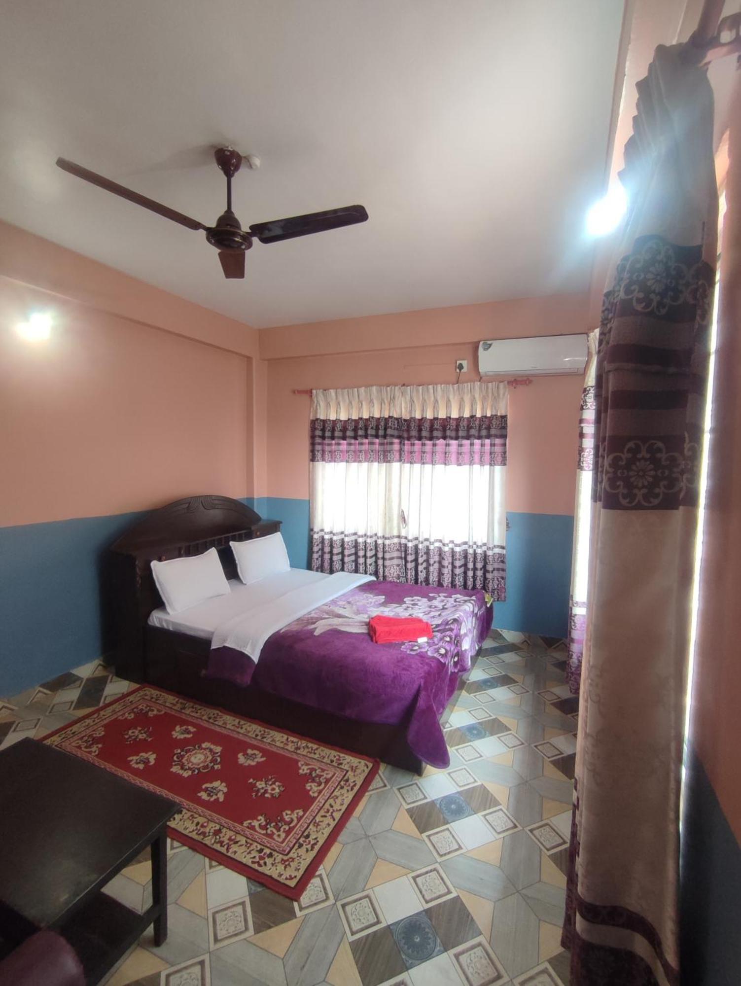 Krishna Inn Похара Екстериор снимка