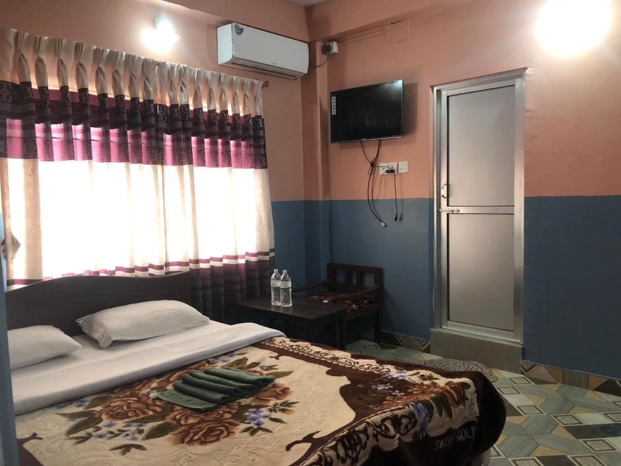 Krishna Inn Похара Екстериор снимка