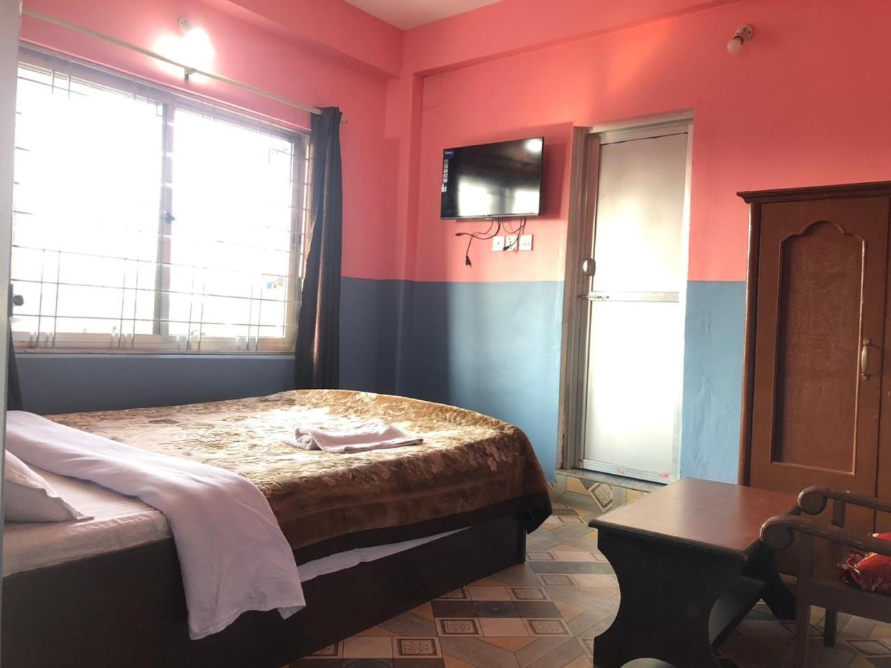 Krishna Inn Похара Екстериор снимка