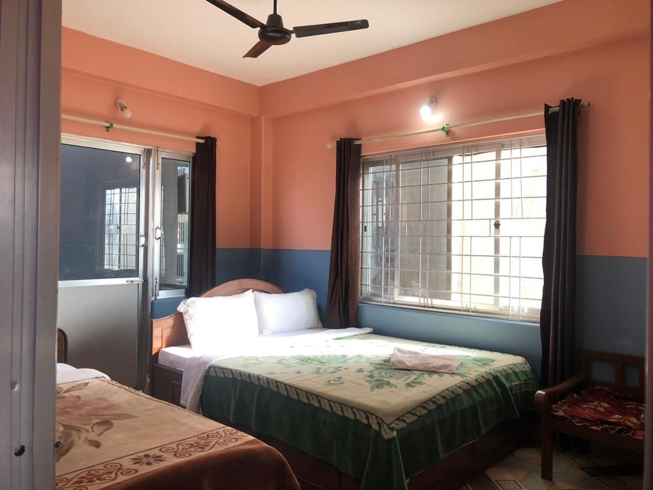 Krishna Inn Похара Екстериор снимка