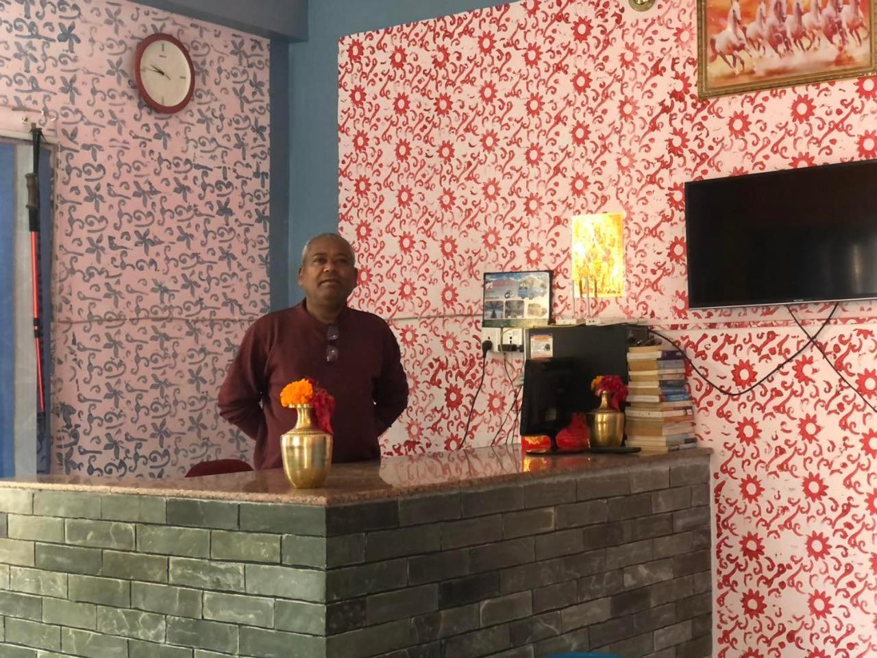 Krishna Inn Похара Екстериор снимка