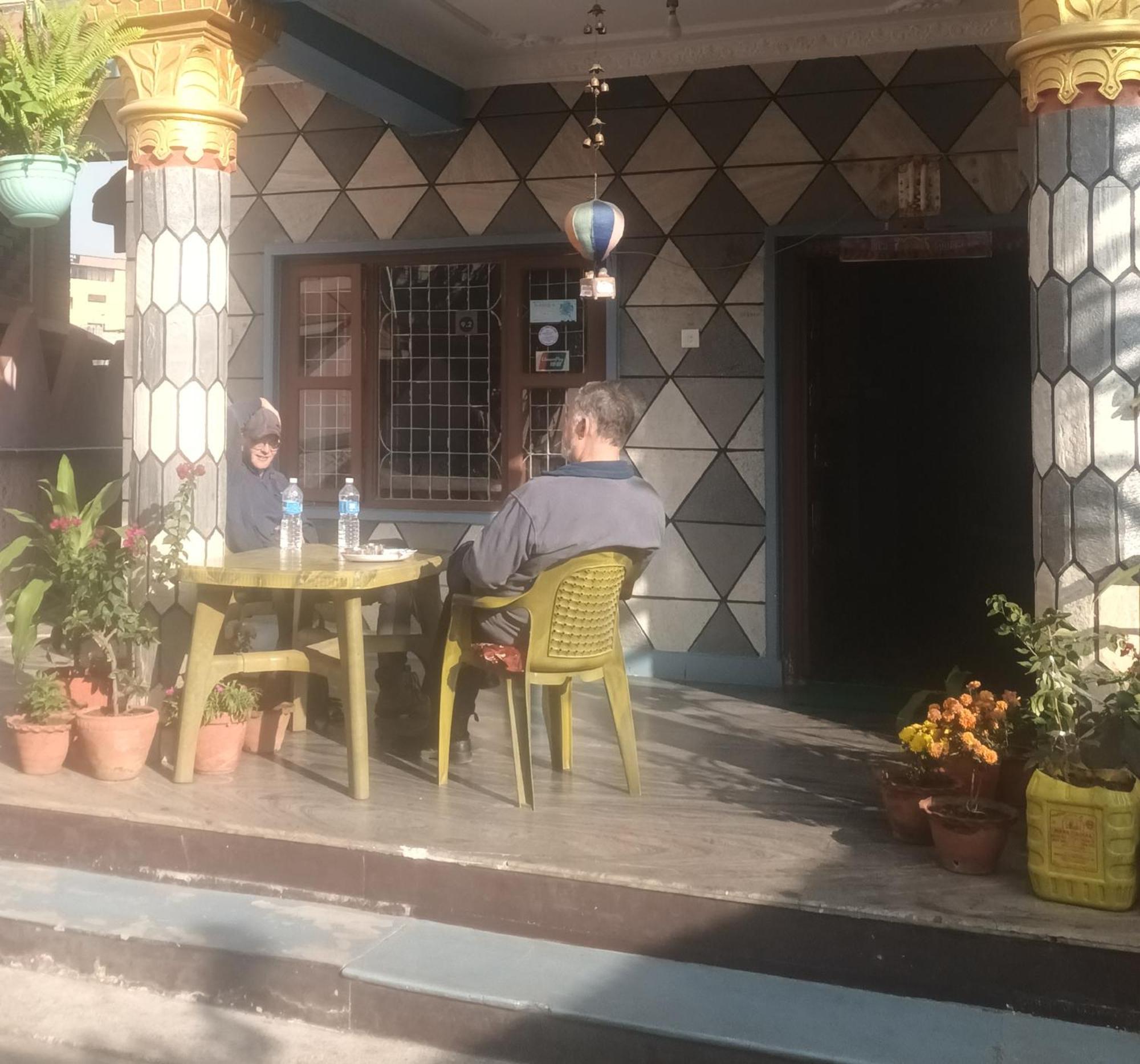 Krishna Inn Похара Екстериор снимка